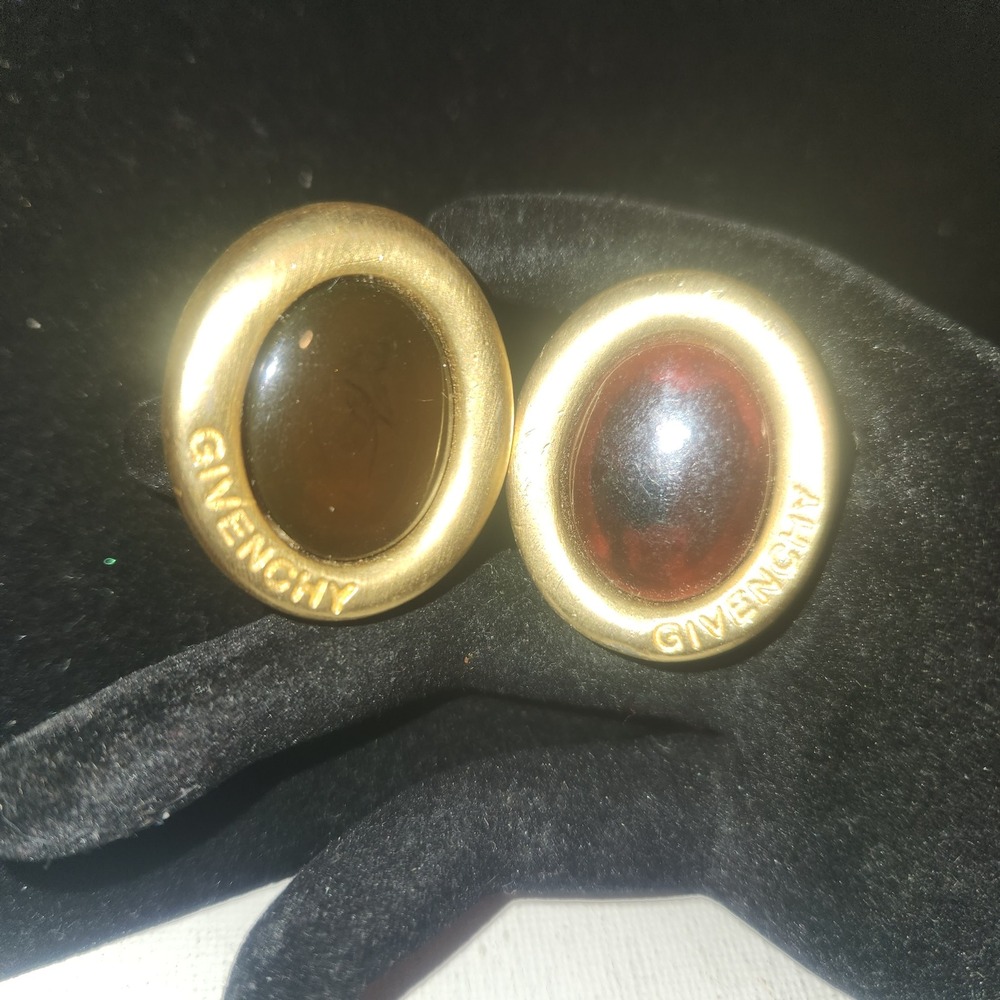 Givenchy Vintage Gold Tone Oval Amber Resin Cabochon Clip On Earrings Logo 4G - Picture 2 of 15